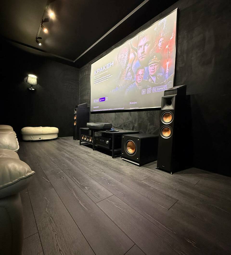 Домашний кинозал  с долби атмос на основе акустики Klipsch  и AV ресивера Integra