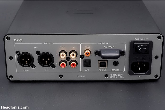Rotel DX-3 - универсальный усилитель для наушников